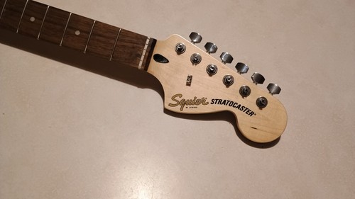 Open box fender squier - open,