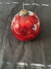 Ornamento in vetro crepato