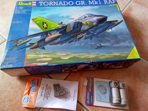 Tornado revell 1 32 - tornado, 1/32