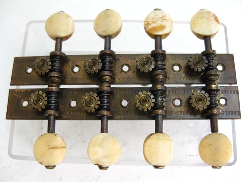 Set sintonizzatori ottone