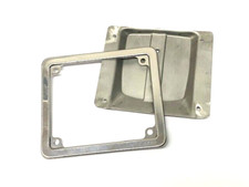 PORTA TARGA + CORNICE IN