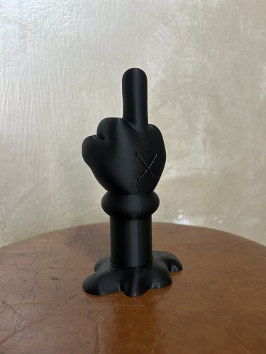 Dito medio fuck - kaws, jordan