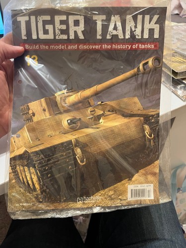 Hachette build your own tiger - own,