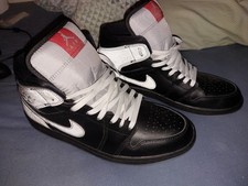 Nike Air Jordan 1 Mid SE