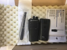 Motorola MOTOTRBO DP1400 radio