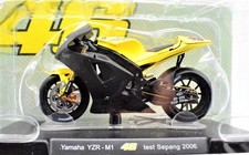 Modellini moto Valentino Rossi 1:18 YAMAHA YZR-M1 test sepang 2006 gp motor bike
