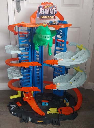 Hot wheels city ultimate - city,