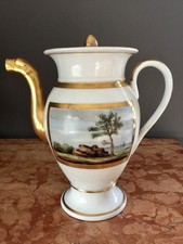 verseuse ou cafetière en porcelaine de Paris rehaussé à l'or fin début XIXe