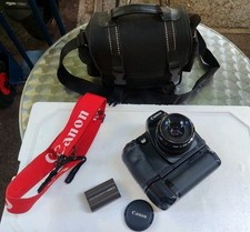 CANON EOS 30 D in ottime condizioni e perfettamente funzionante