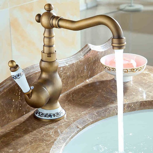 Rubinetto miscelatore lavabo