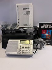 Radio e orologio portatile