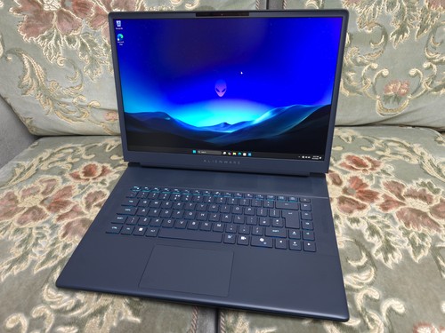 Alienware area ultra 7 - 16, area-51