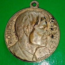 MEDAGLIA  ROBERT  KENNEDY PAPA GIOVANNI XXIII DIAMETRO 32 mm  