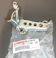 BRACKET FOOTREST LH STAFFA POGGIAPIEDI SX YAMAHA TMAX ANNI 17/21 BC3-2144H-00