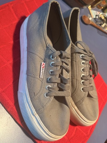 Sneakers basse stringate