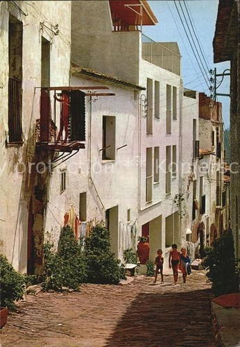 Cadaques una sus curiosas - sus, y