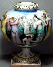 CERAMICA DI CAPODIMONTE ANNI 40/50 FILETTATURE  IN ORO ZECHINO