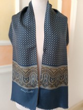 Andrea Zanellato stola in seta da uomo.