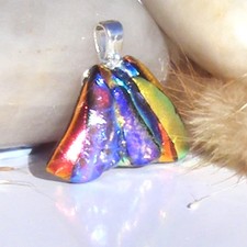 Collana con ciondolo in vetro