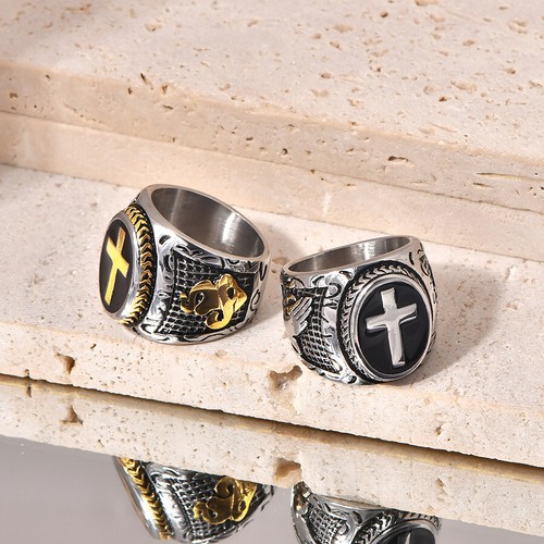 Anello uomo punk retrò