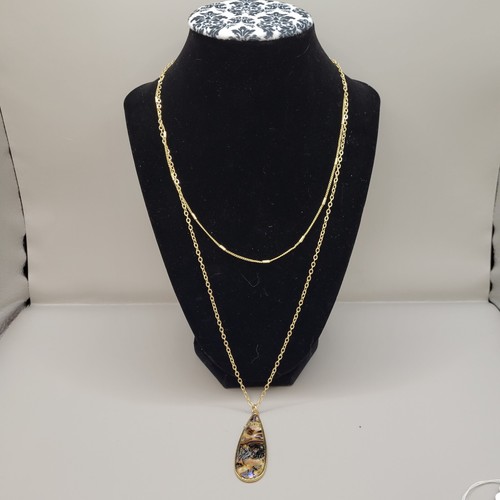 Collana con ciondolo goccia - con,