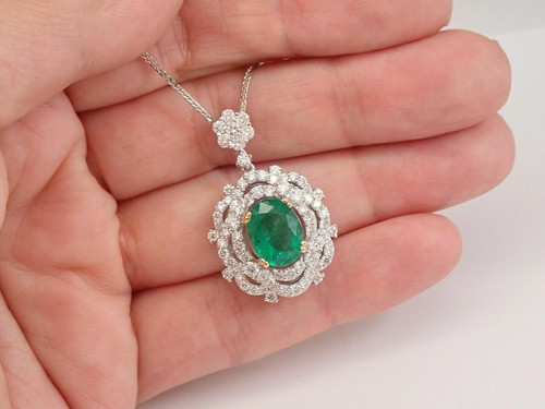 Ciondolo fiore smeraldo verde