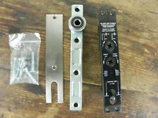 CRL Jackson CENTRE HUNG TOP