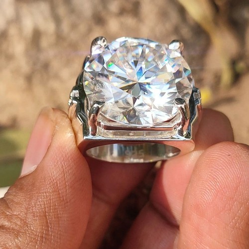 Enorme anello solitario - enorme,