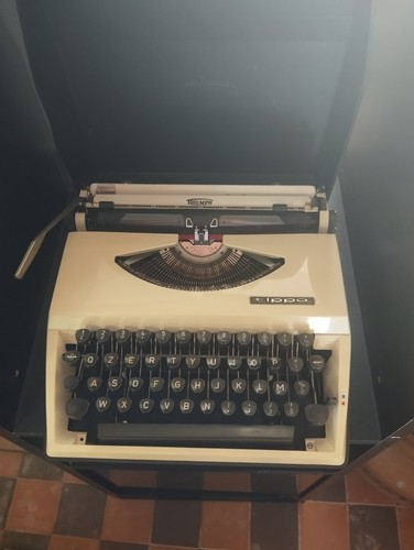 Macchina scrivere triumph - da,