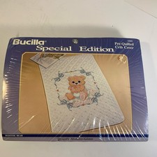 Bucilla copri culla pre trapuntato timbrato contato punto croce orsetto della buonanotte 63611