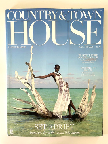 Country town house - town, magazine