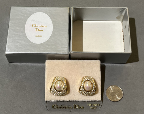 Mint christian dior faux pearl - mint,