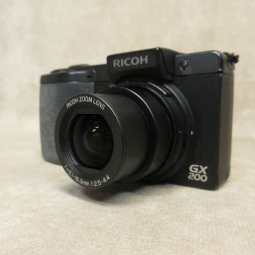 Fotocamera digitale compatta