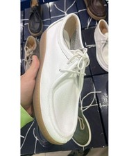 Scarpa uomo bianca allacciata