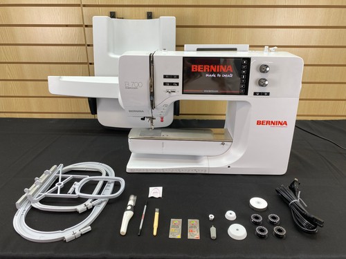 Bernina 700 computerized - b,