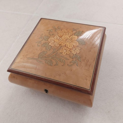 Reuge music box - music, made