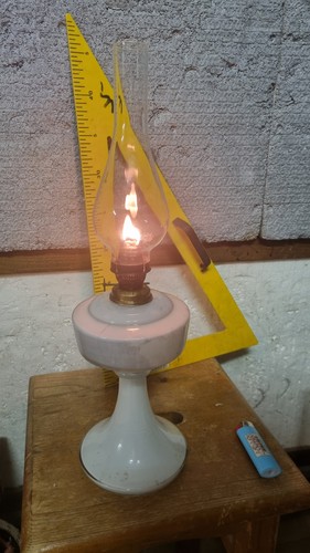 Antica lampada petrolio - a,