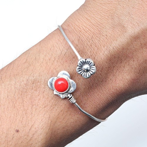 Bracciali per gioielli fatti - , a