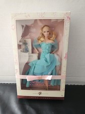 NUOVO Mattel Barbie 2007 La