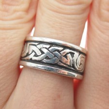 Anello a fascia ossidato con
