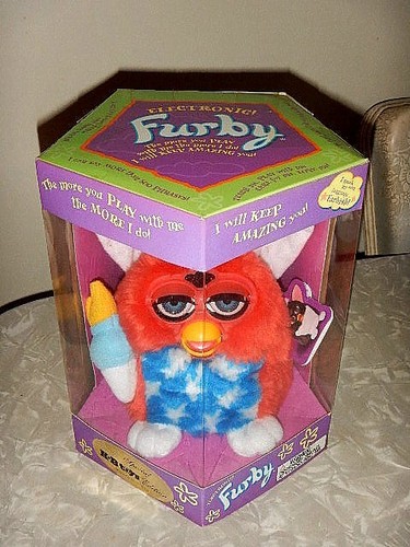 Statua furby 1999 rosso bianco - 1999,