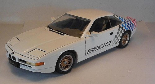 Revell bmw 850 - 1/18, ci