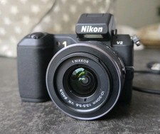 Nikon 1 V2 + obiettivo Nikkor 10-30 3.5-5.6 VR