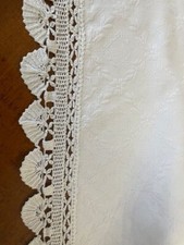 COPERTA MATRIMONIALE VINTAGE DI PIQUET COTONE BIANCA CON PIZZO UNCINETTO