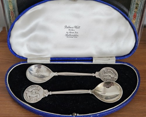 Cucchiai souvenir vintage