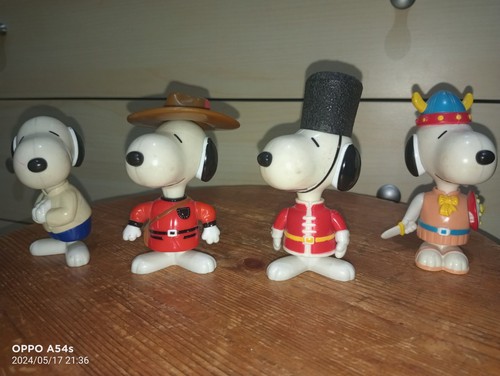 Lotto snoopy around the - around,
