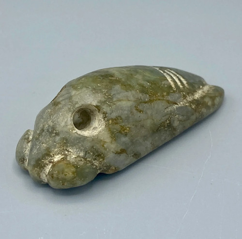 Cicala scultura giada - scultura, forma