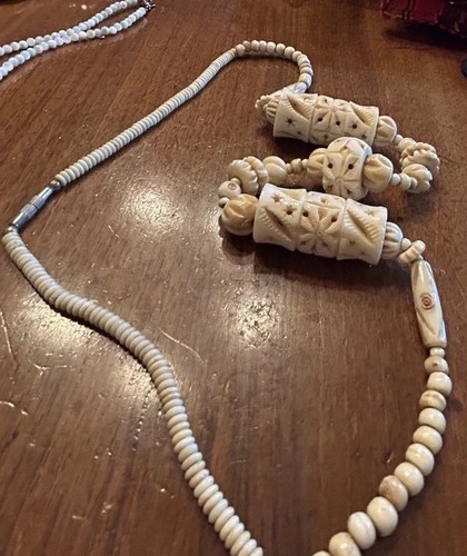 Lunga collana etnica bianca - collana,