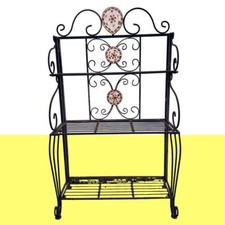 Scaffale in ferro con motivi a