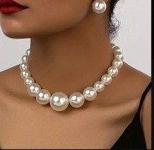 ???COLLANA DONNA GRANDI PERLE SINTETICHE.  PARURE CON ORECCHINI ???